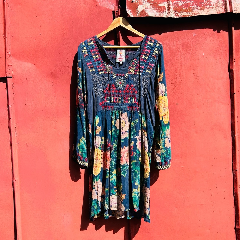 Johnny Was Long-sleeve Embroidered Floral Dress in Navy - Size Medium